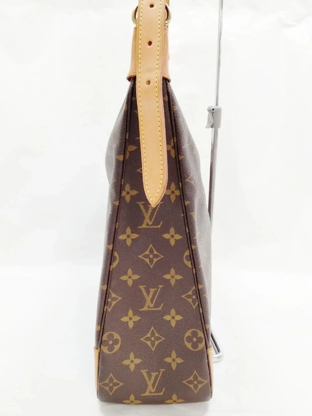 Authentic Louis Vuitton Boulogne 30 Monogram Canvas Shoulder Bag
